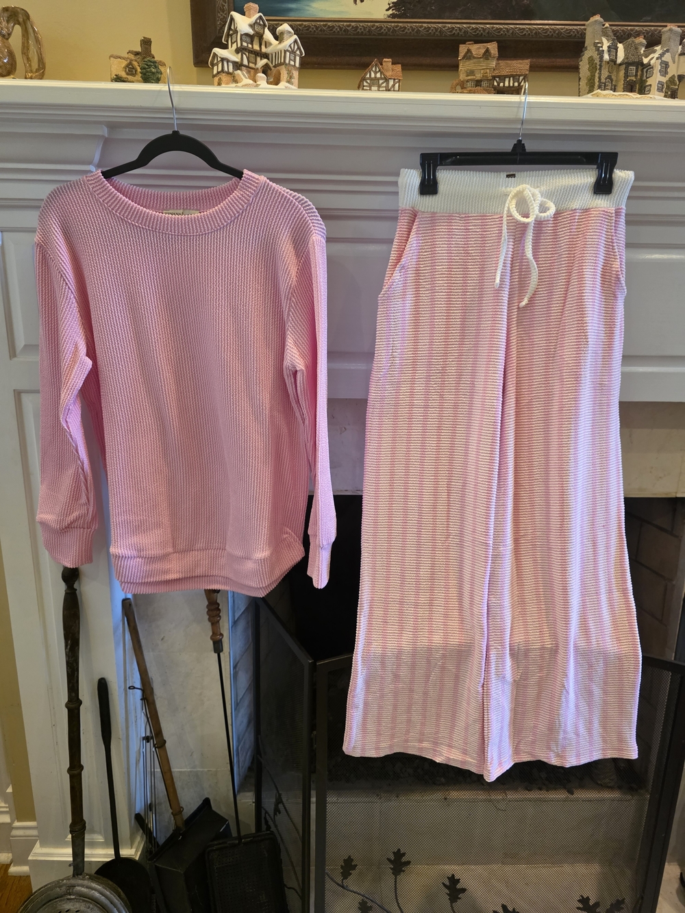 Zenana Outfitters Pink Ribbed Wide Leg Lounge Set With White Trim